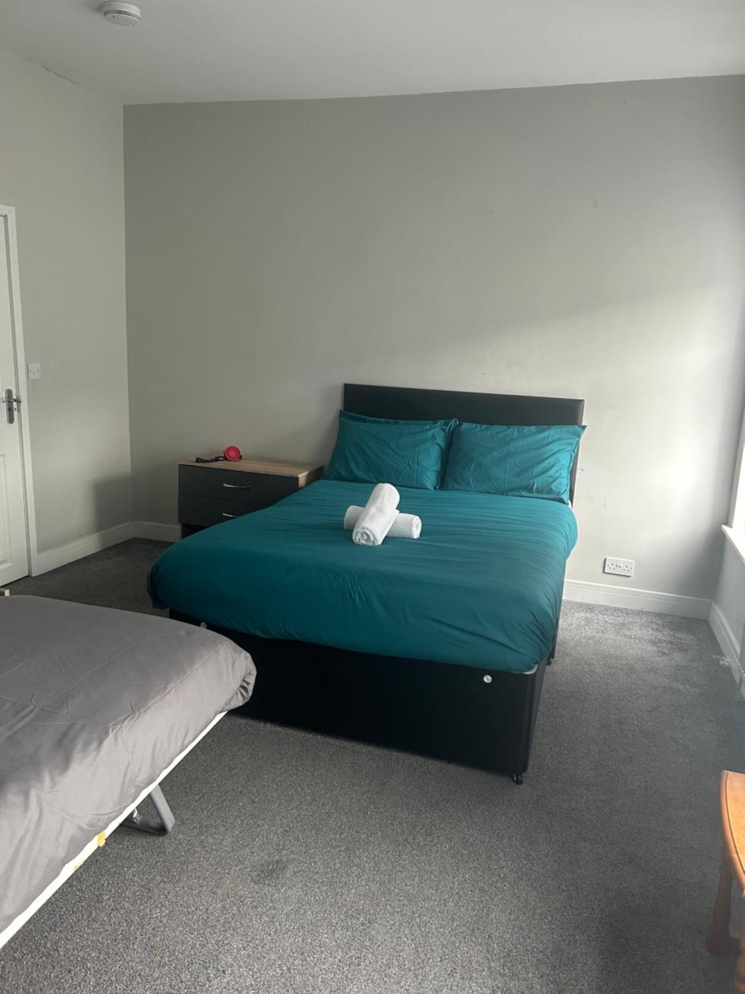 Bed and Breakfast Brunswick Place 1 Stoke-on-Trent Экстерьер фото